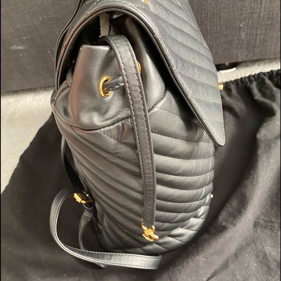 Chanel Chevron Urban City backpack medium - Picture 3 of 9